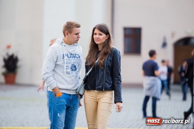 Zdjęcie w galerii na portalu naszraciborz.pl: INTRO - festiwal muzyki elektronicznej i światła na Zamku Piastowskim wiadomości z regionu