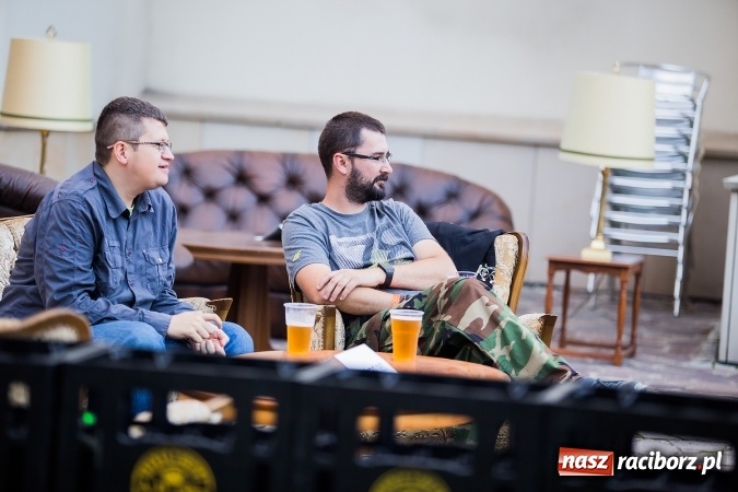 Zdjęcie w galerii na portalu naszraciborz.pl: INTRO - festiwal muzyki elektronicznej i światła na Zamku Piastowskim wiadomości z regionu