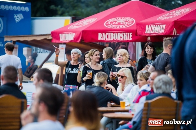 Zdjęcie w galerii na portalu naszraciborz.pl: INTRO - festiwal muzyki elektronicznej i światła na Zamku Piastowskim wiadomości z regionu