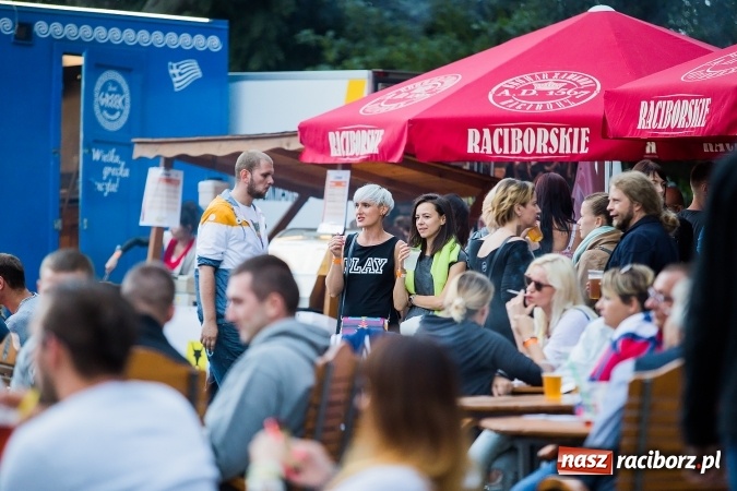 Zdjęcie w galerii na portalu naszraciborz.pl: INTRO - festiwal muzyki elektronicznej i światła na Zamku Piastowskim wiadomości z regionu