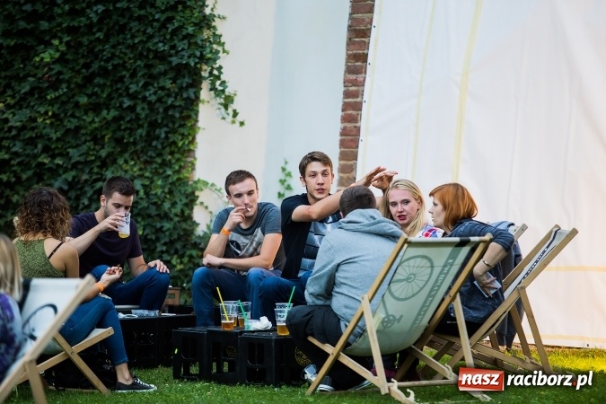 Zdjęcie w galerii na portalu naszraciborz.pl: INTRO - festiwal muzyki elektronicznej i światła na Zamku Piastowskim wiadomości z regionu