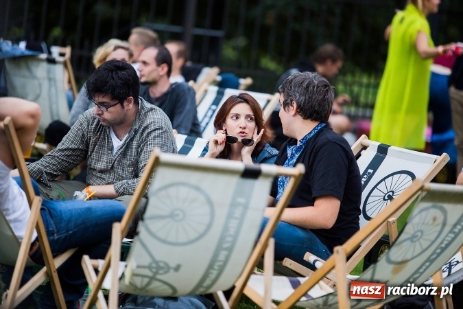 Zdjęcie w galerii na portalu naszraciborz.pl: INTRO - festiwal muzyki elektronicznej i światła na Zamku Piastowskim wiadomości z regionu