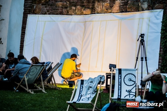 Zdjęcie w galerii na portalu naszraciborz.pl: INTRO - festiwal muzyki elektronicznej i światła na Zamku Piastowskim wiadomości z regionu