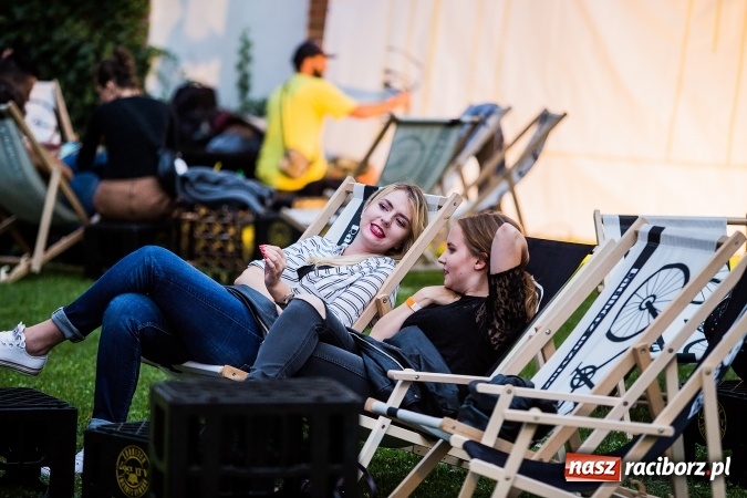 Zdjęcie w galerii na portalu naszraciborz.pl: INTRO - festiwal muzyki elektronicznej i światła na Zamku Piastowskim wiadomości z regionu