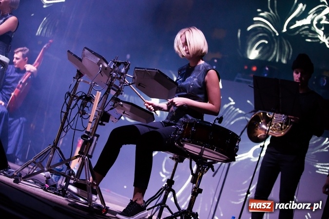 Zdjęcie w galerii na portalu naszraciborz.pl: INTRO - festiwal muzyki elektronicznej i światła na Zamku Piastowskim wiadomości z regionu