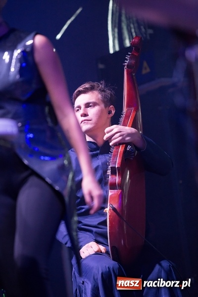 Zdjęcie w galerii na portalu naszraciborz.pl: INTRO - festiwal muzyki elektronicznej i światła na Zamku Piastowskim wiadomości z regionu