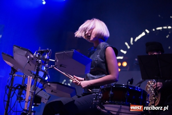 Zdjęcie w galerii na portalu naszraciborz.pl: INTRO - festiwal muzyki elektronicznej i światła na Zamku Piastowskim wiadomości z regionu