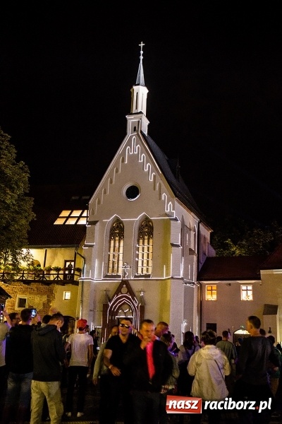 Zdjęcie w galerii na portalu naszraciborz.pl: INTRO - festiwal muzyki elektronicznej i światła na Zamku Piastowskim wiadomości z regionu