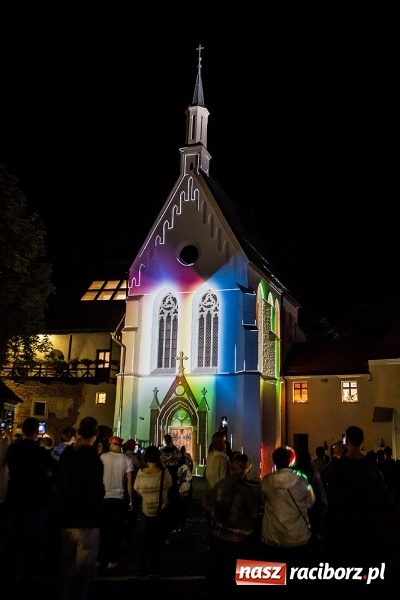 Zdjęcie w galerii na portalu naszraciborz.pl: INTRO - festiwal muzyki elektronicznej i światła na Zamku Piastowskim wiadomości z regionu