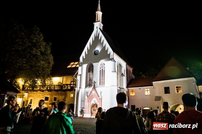 Zdjęcie w galerii na portalu naszraciborz.pl: INTRO - festiwal muzyki elektronicznej i światła na Zamku Piastowskim wiadomości z regionu