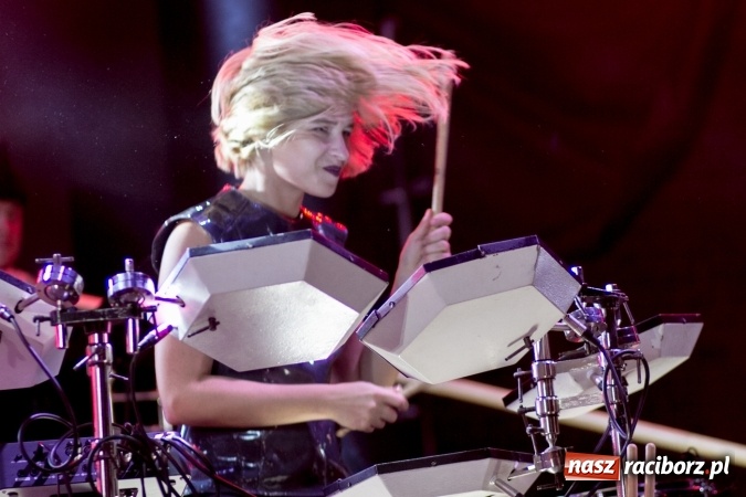 Zdjęcie w galerii na portalu naszraciborz.pl: INTRO - festiwal muzyki elektronicznej i światła na Zamku Piastowskim wiadomości z regionu