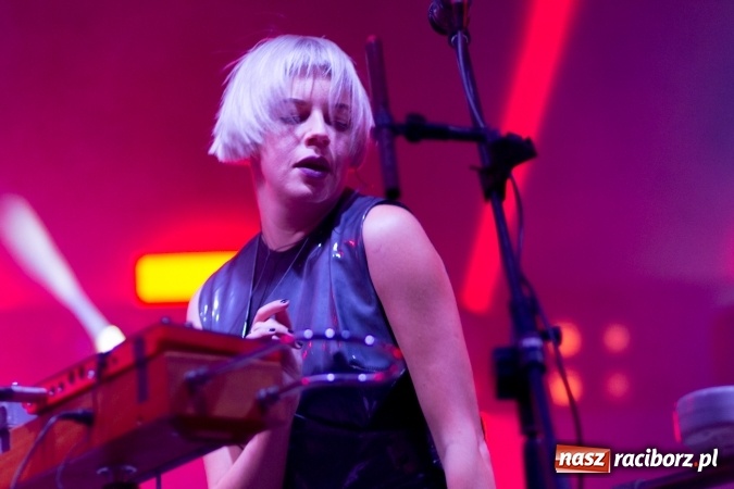 Zdjęcie w galerii na portalu naszraciborz.pl: INTRO - festiwal muzyki elektronicznej i światła na Zamku Piastowskim wiadomości z regionu