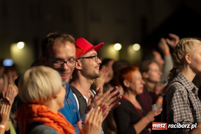 Zdjęcie w galerii na portalu naszraciborz.pl: INTRO - festiwal muzyki elektronicznej i światła na Zamku Piastowskim wiadomości z regionu