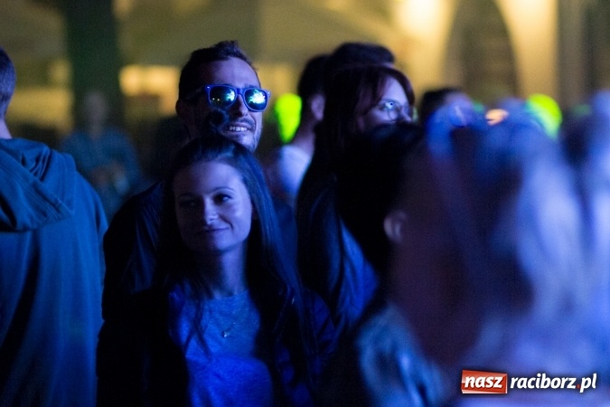 Zdjęcie w galerii na portalu naszraciborz.pl: INTRO - festiwal muzyki elektronicznej i światła na Zamku Piastowskim wiadomości z regionu