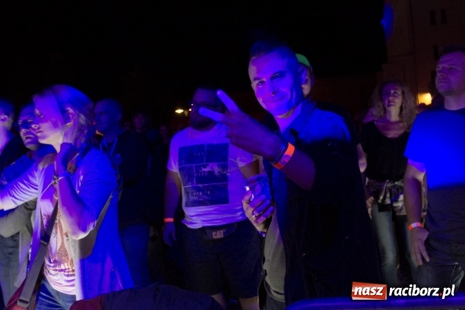 Zdjęcie w galerii na portalu naszraciborz.pl: INTRO - festiwal muzyki elektronicznej i światła na Zamku Piastowskim wiadomości z regionu