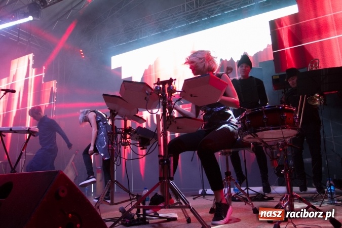 Zdjęcie w galerii na portalu naszraciborz.pl: INTRO - festiwal muzyki elektronicznej i światła na Zamku Piastowskim wiadomości z regionu