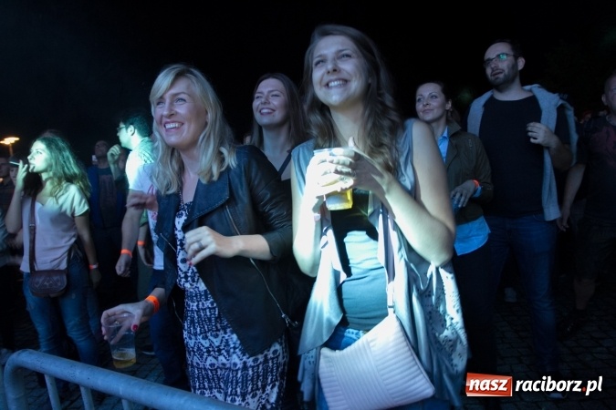 Zdjęcie w galerii na portalu naszraciborz.pl: INTRO - festiwal muzyki elektronicznej i światła na Zamku Piastowskim wiadomości z regionu