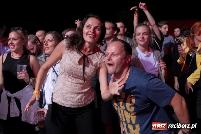 Zdjęcie w galerii na portalu naszraciborz.pl: INTRO - festiwal muzyki elektronicznej i światła na Zamku Piastowskim wiadomości z regionu