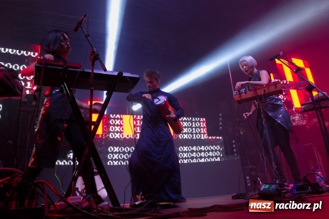 Zdjęcie w galerii na portalu naszraciborz.pl: INTRO - festiwal muzyki elektronicznej i światła na Zamku Piastowskim wiadomości z regionu