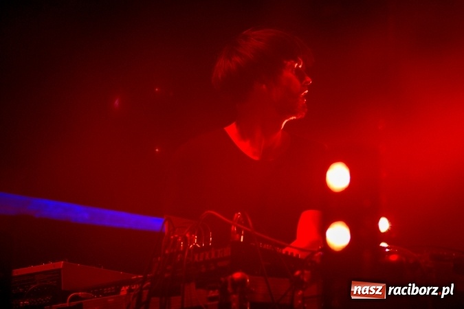 Zdjęcie w galerii na portalu naszraciborz.pl: INTRO - festiwal muzyki elektronicznej i światła na Zamku Piastowskim wiadomości z regionu