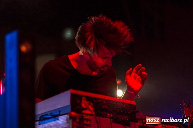 Zdjęcie w galerii na portalu naszraciborz.pl: INTRO - festiwal muzyki elektronicznej i światła na Zamku Piastowskim wiadomości z regionu