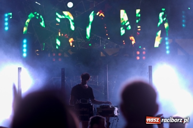 Zdjęcie w galerii na portalu naszraciborz.pl: INTRO - festiwal muzyki elektronicznej i światła na Zamku Piastowskim wiadomości z regionu