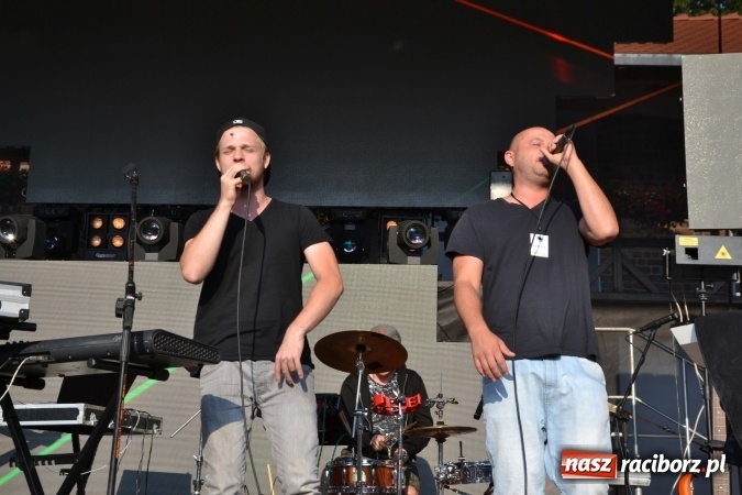 Zdjęcie w galerii na portalu naszraciborz.pl: INTRO - festiwal muzyki elektronicznej i światła na Zamku Piastowskim wiadomości z regionu