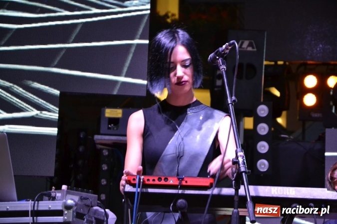 Zdjęcie w galerii na portalu naszraciborz.pl: INTRO - festiwal muzyki elektronicznej i światła na Zamku Piastowskim wiadomości z regionu