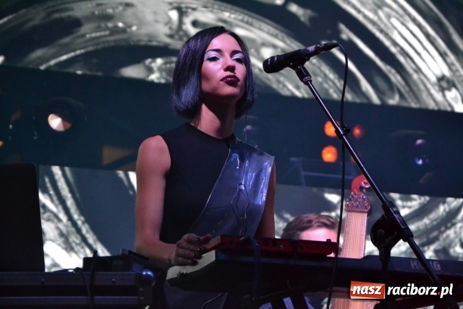 Zdjęcie w galerii na portalu naszraciborz.pl: INTRO - festiwal muzyki elektronicznej i światła na Zamku Piastowskim wiadomości z regionu