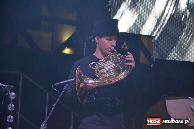 Zdjęcie w galerii na portalu naszraciborz.pl: INTRO - festiwal muzyki elektronicznej i światła na Zamku Piastowskim wiadomości z regionu