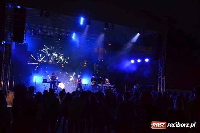 Zdjęcie w galerii na portalu naszraciborz.pl: INTRO - festiwal muzyki elektronicznej i światła na Zamku Piastowskim wiadomości z regionu