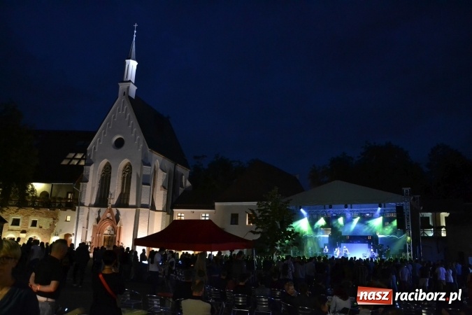 Zdjęcie w galerii na portalu naszraciborz.pl: INTRO - festiwal muzyki elektronicznej i światła na Zamku Piastowskim wiadomości z regionu