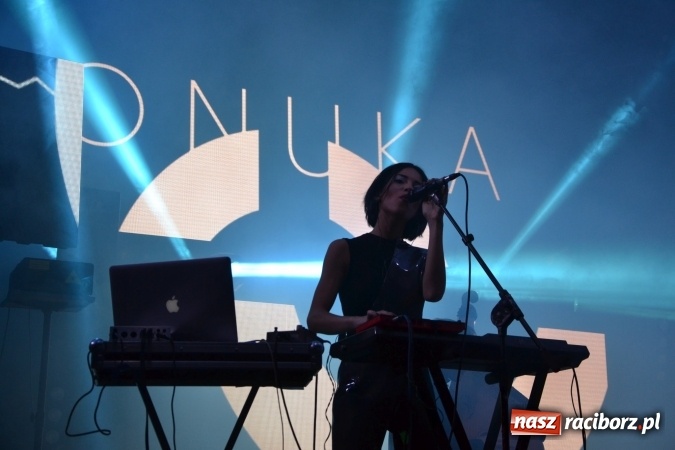 Zdjęcie w galerii na portalu naszraciborz.pl: INTRO - festiwal muzyki elektronicznej i światła na Zamku Piastowskim wiadomości z regionu