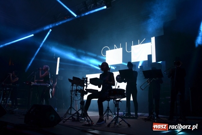 Zdjęcie w galerii na portalu naszraciborz.pl: INTRO - festiwal muzyki elektronicznej i światła na Zamku Piastowskim wiadomości z regionu