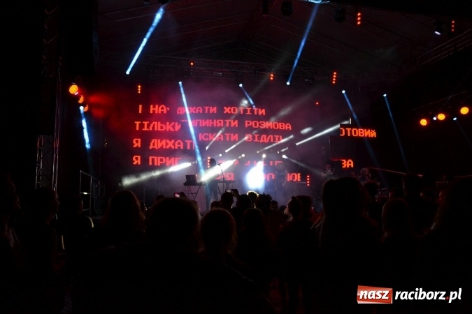 Zdjęcie w galerii na portalu naszraciborz.pl: INTRO - festiwal muzyki elektronicznej i światła na Zamku Piastowskim wiadomości z regionu