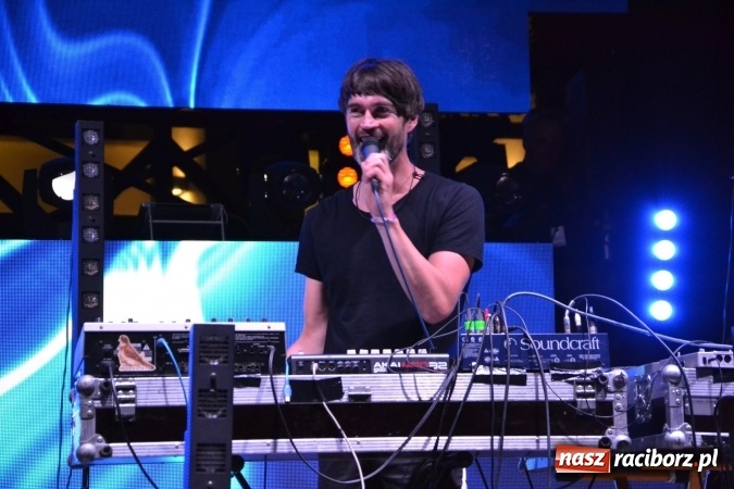 Zdjęcie w galerii na portalu naszraciborz.pl: INTRO - festiwal muzyki elektronicznej i światła na Zamku Piastowskim wiadomości z regionu