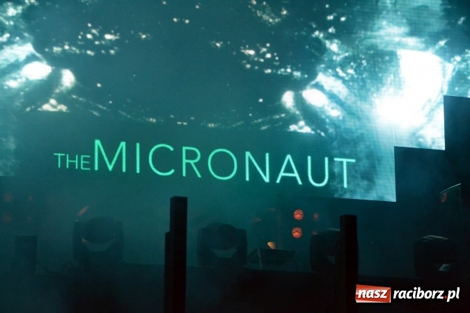 Zdjęcie w galerii na portalu naszraciborz.pl: INTRO - festiwal muzyki elektronicznej i światła na Zamku Piastowskim wiadomości z regionu