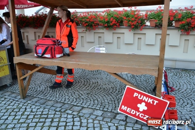 Zdjęcie w galerii na portalu naszraciborz.pl: INTRO - festiwal muzyki elektronicznej i światła na Zamku Piastowskim wiadomości z regionu