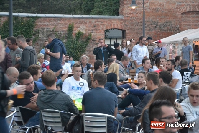 Zdjęcie w galerii na portalu naszraciborz.pl: INTRO - festiwal muzyki elektronicznej i światła na Zamku Piastowskim wiadomości z regionu