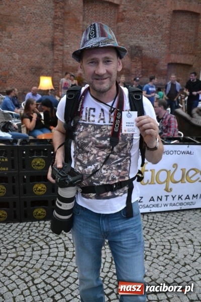 Zdjęcie w galerii na portalu naszraciborz.pl: INTRO - festiwal muzyki elektronicznej i światła na Zamku Piastowskim wiadomości z regionu