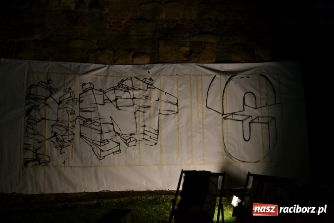 Zdjęcie w galerii na portalu naszraciborz.pl: INTRO - festiwal muzyki elektronicznej i światła na Zamku Piastowskim wiadomości z regionu