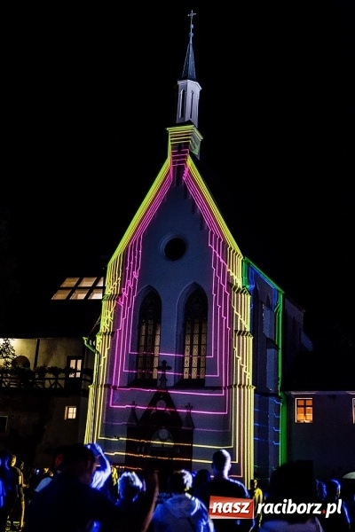 Zdjęcie w galerii na portalu naszraciborz.pl: Mapping 3D kaplicy zamkowej na INTRO Zobacz FOTO i WIDEO z unikalnego pokazu! wiadomości z regionu