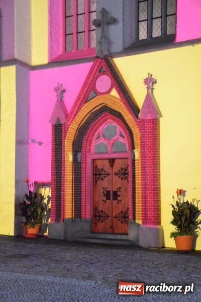 Zdjęcie w galerii na portalu naszraciborz.pl: Mapping 3D kaplicy zamkowej na INTRO Zobacz FOTO i WIDEO z unikalnego pokazu! wiadomości z regionu