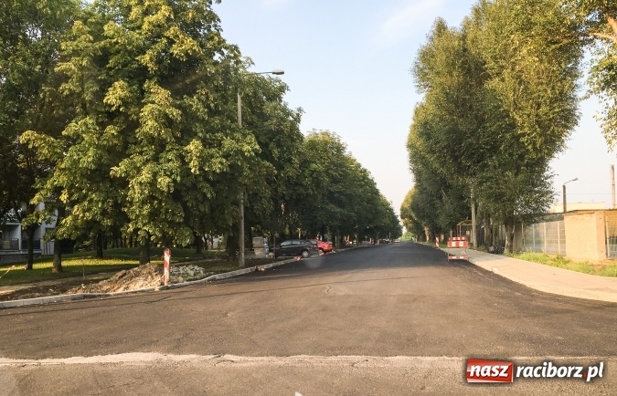 Zdjęcie w galerii na portalu naszraciborz.pl: Z Przejazdowej zniknął księżycowy krajobraz wiadomości z regionu