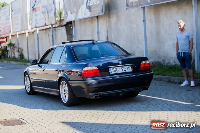 Zdjęcie w galerii na portalu naszraciborz.pl: Zlot miłośnik&oacute;w samochod&oacute;w marki BMW przy Kościuszki wiadomości z regionu