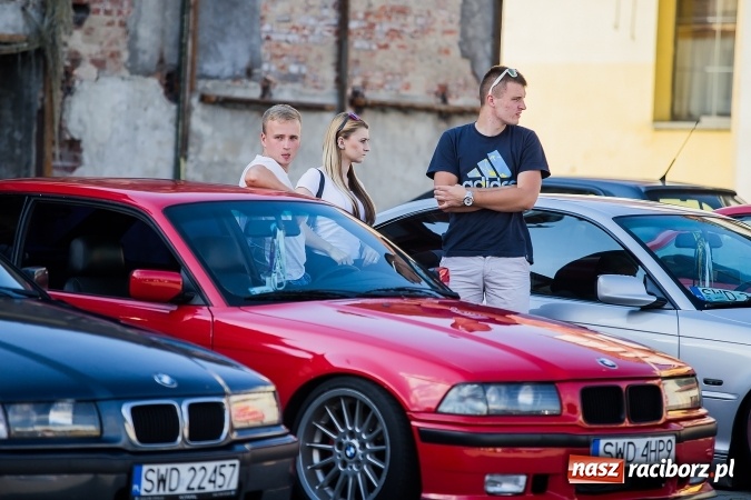 Zdjęcie w galerii na portalu naszraciborz.pl: Zlot miłośnik&oacute;w samochod&oacute;w marki BMW przy Kościuszki wiadomości z regionu
