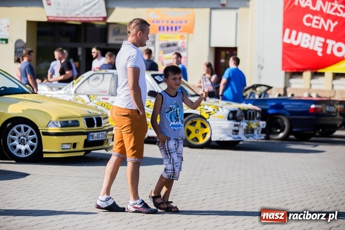 Zdjęcie w galerii na portalu naszraciborz.pl: Zlot miłośnik&oacute;w samochod&oacute;w marki BMW przy Kościuszki wiadomości z regionu