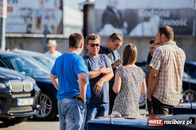 Zdjęcie w galerii na portalu naszraciborz.pl: Zlot miłośnik&oacute;w samochod&oacute;w marki BMW przy Kościuszki wiadomości z regionu
