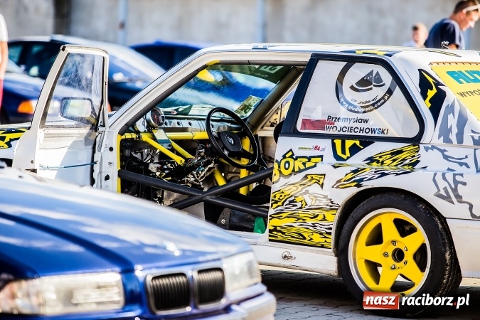 Zdjęcie w galerii na portalu naszraciborz.pl: Zlot miłośnik&oacute;w samochod&oacute;w marki BMW przy Kościuszki wiadomości z regionu