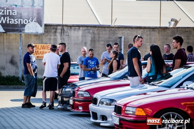 Zdjęcie w galerii na portalu naszraciborz.pl: Zlot miłośnik&oacute;w samochod&oacute;w marki BMW przy Kościuszki wiadomości z regionu